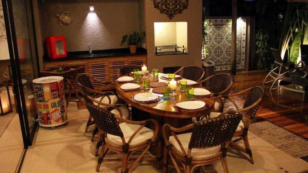 Casa para aluguel de temporada em São Sebastião (Maresias)