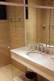 Casa para locação dentro de condominio