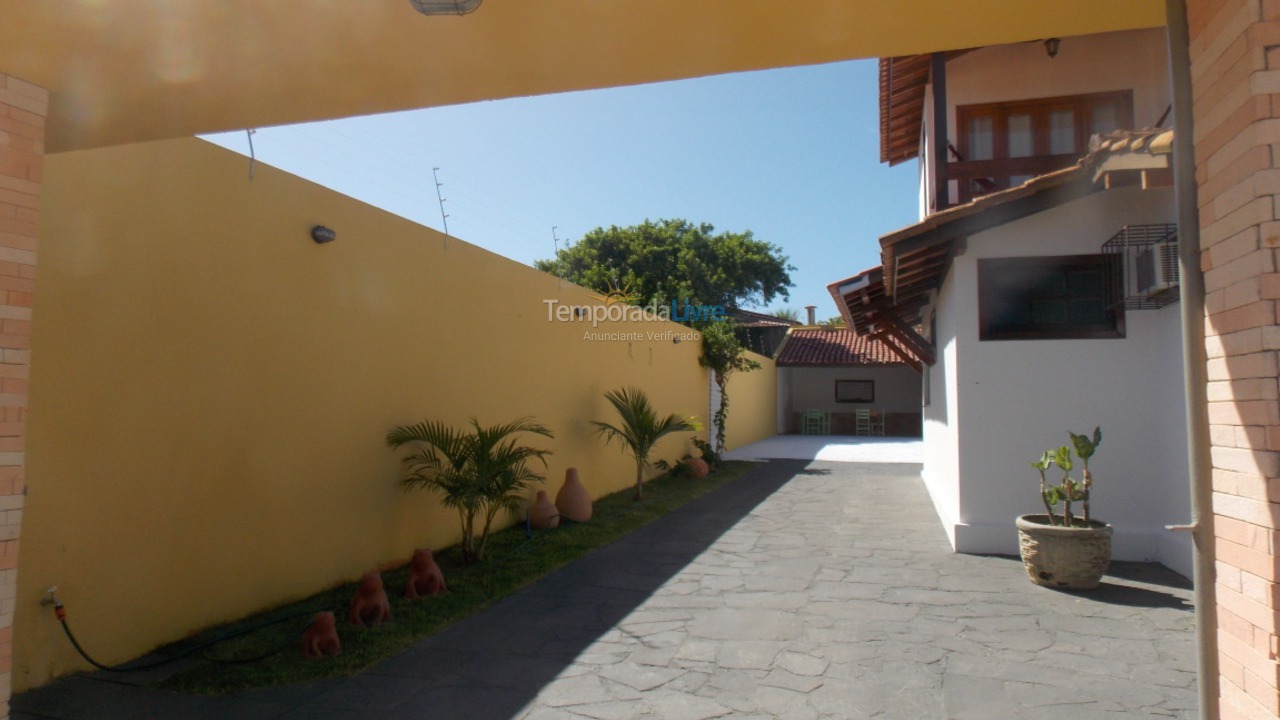Casa para aluguel de temporada em Porto Seguro (Praia de Taperapuan)