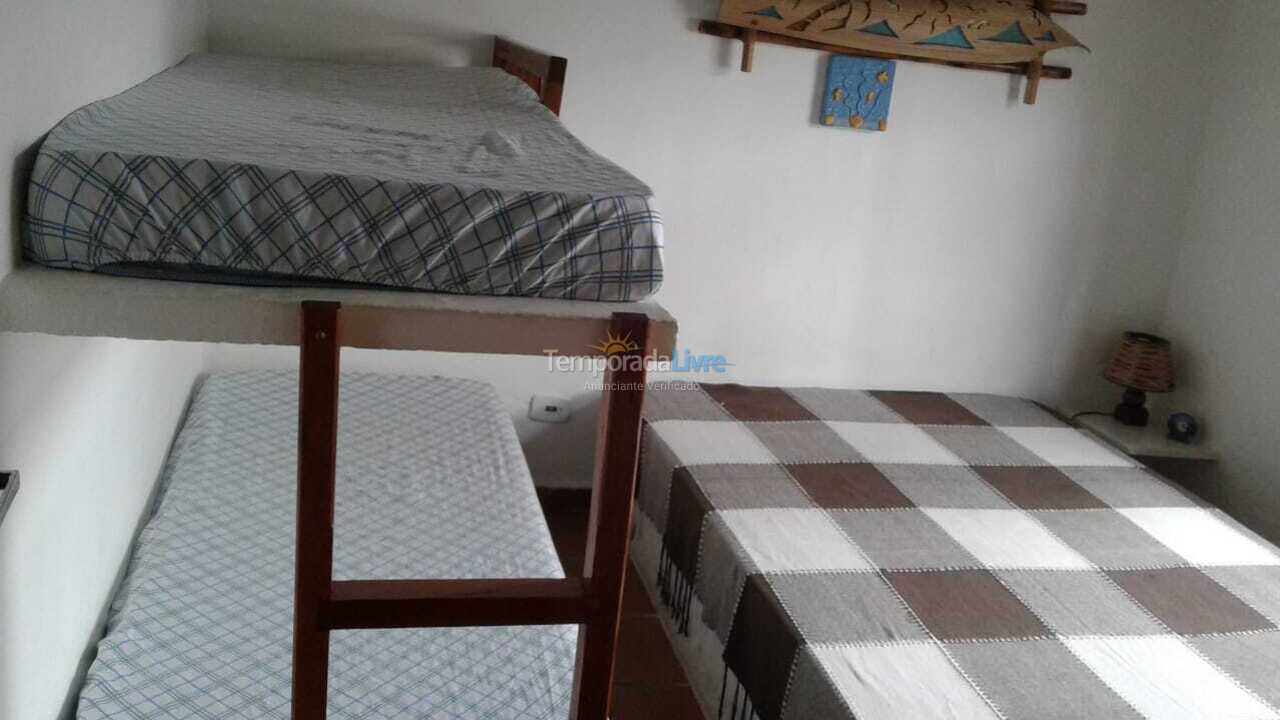Casa para aluguel de temporada em Ubatuba (Lagoinha)