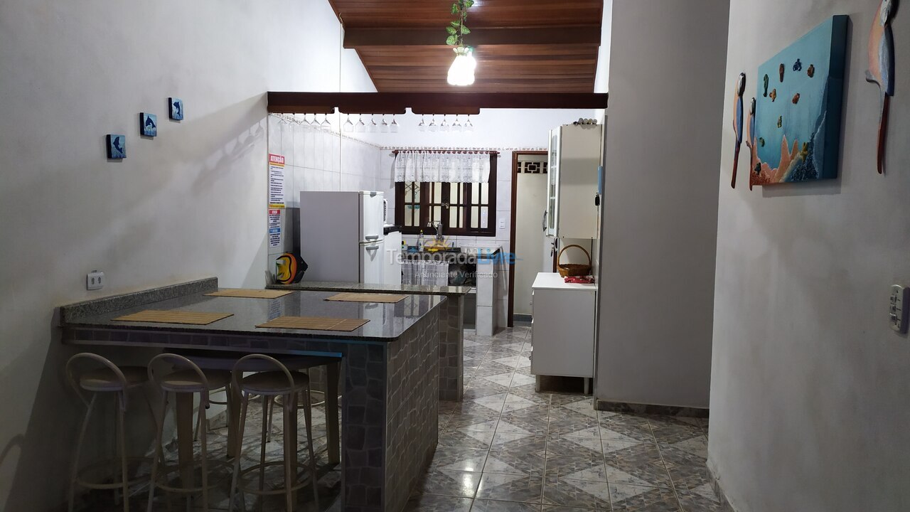 Casa para alquiler de vacaciones em Caraguatatuba (Massaguaçu)
