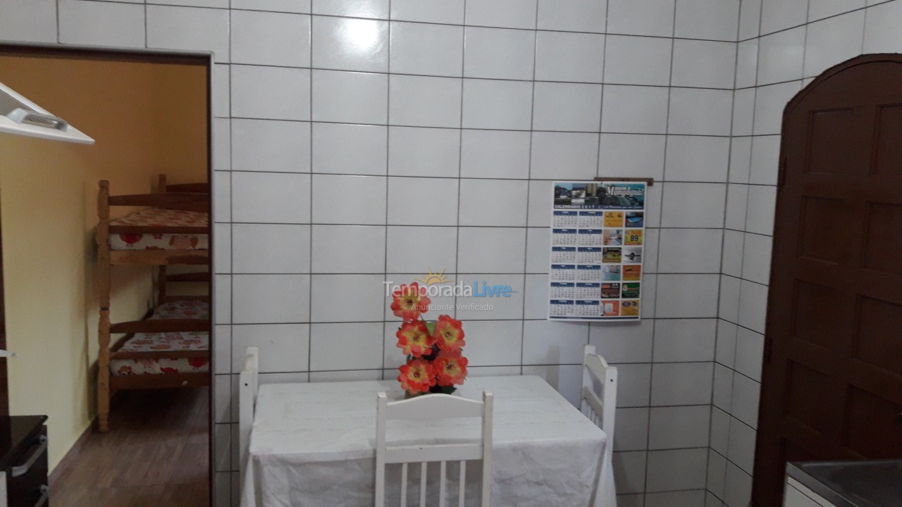 Casa para alquiler de vacaciones em Mongaguá (Balneario de Itaoca)