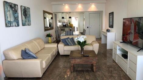 Vista das salas de Estar e Jantar