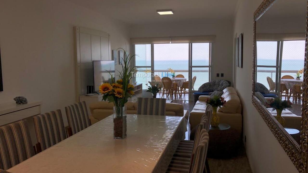 Apartamento para aluguel de temporada em Guarujá (Pitangueiras)