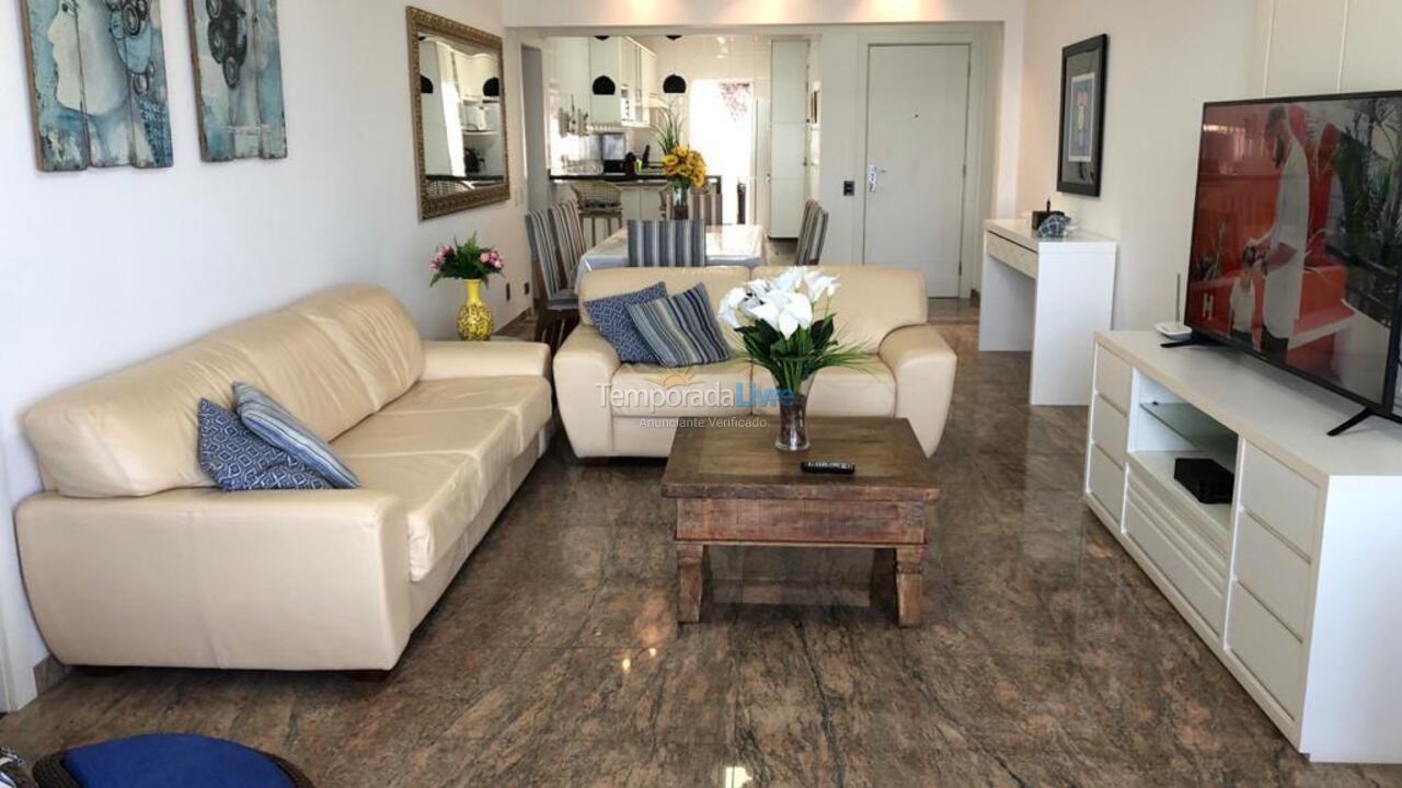 Apartamento para aluguel de temporada em Guarujá (Pitangueiras)