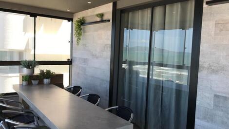 Apartamento Frente Mar Meia Praia Itapema