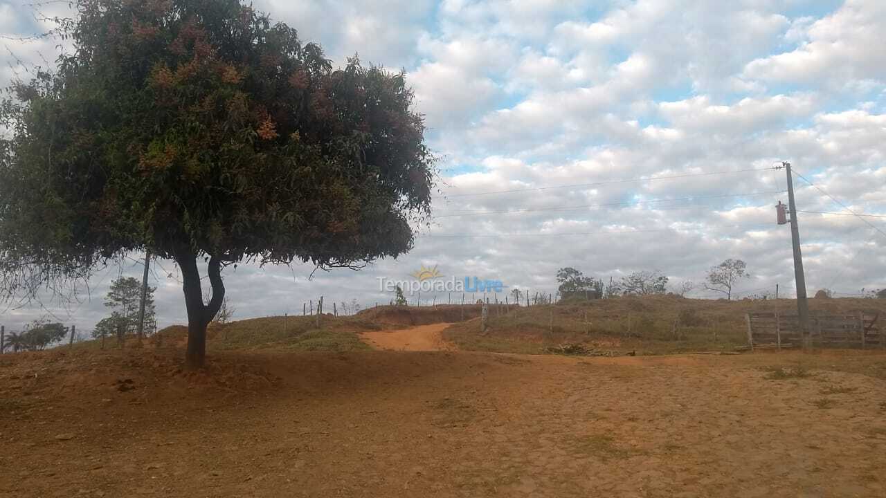 Granja para alquiler de vacaciones em Piumhi (Fazenda Coqueiros)