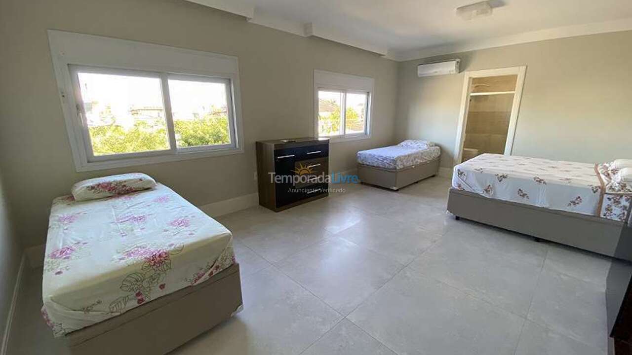 Casa para alquiler de vacaciones em Florianopolis (Jurerê Internacional)