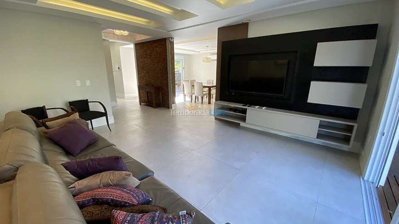 Casa para alquiler de vacaciones em Florianopolis (Jurerê Internacional)