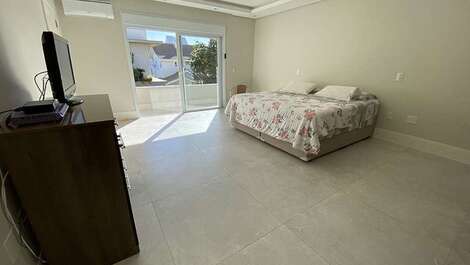 Suíte 04 (máster).