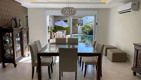 NUEVA Casa con 07 dorm/ Piscina / PRECIOS del VERANO SOLAMENTE por CONSULTA!