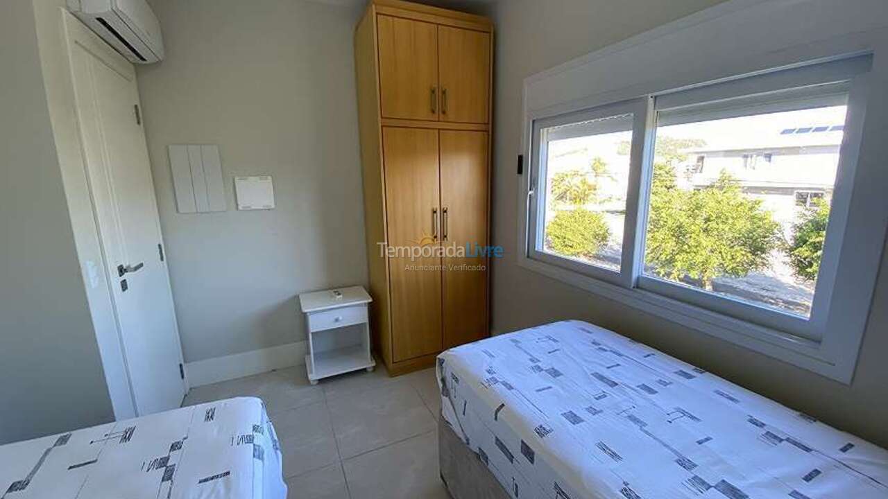 Casa para alquiler de vacaciones em Florianopolis (Jurerê Internacional)