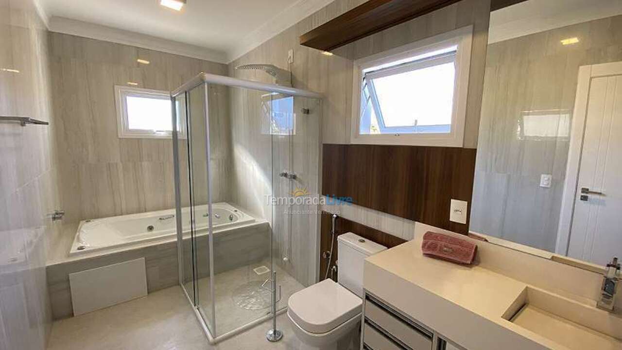 Casa para alquiler de vacaciones em Florianopolis (Jurerê Internacional)