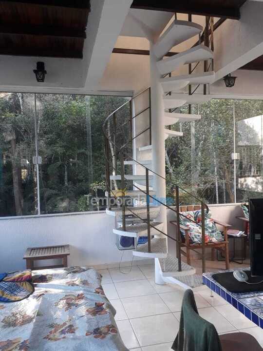 Chácara / sítio para aluguel de temporada em Suzano (Palmeiras)