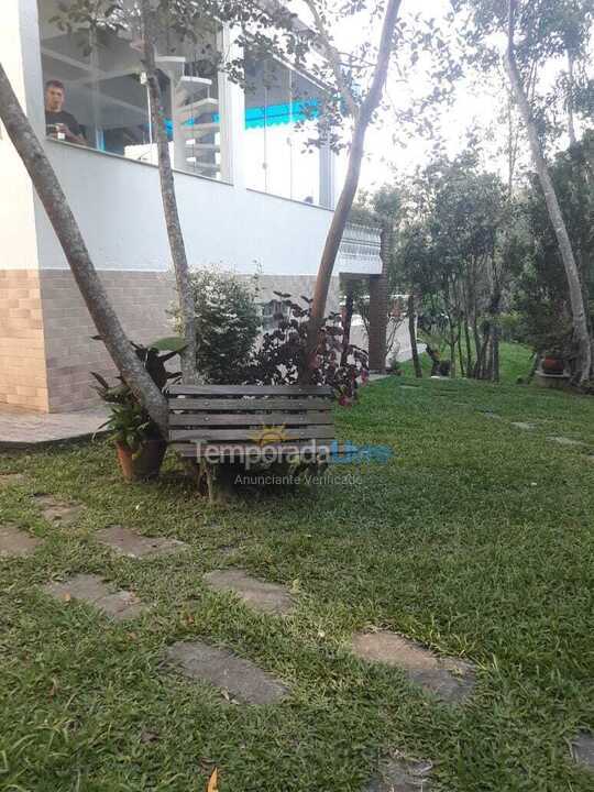 Chácara / sítio para aluguel de temporada em Suzano (Palmeiras)