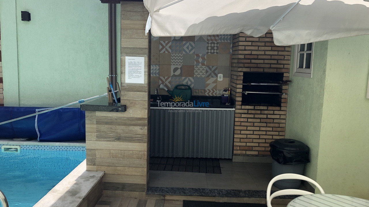 Casa para alquiler de vacaciones em Arraial do Cabo (Praia Grande)