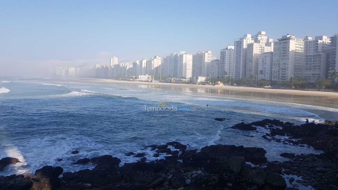 Apartamento para aluguel de temporada em Guarujá (Pitangueiras)