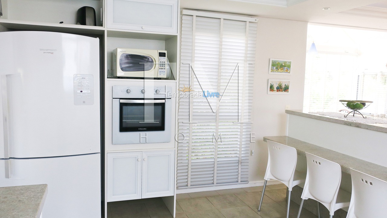 Casa para aluguel de temporada em Florianopolis (Jurerê Internacional)