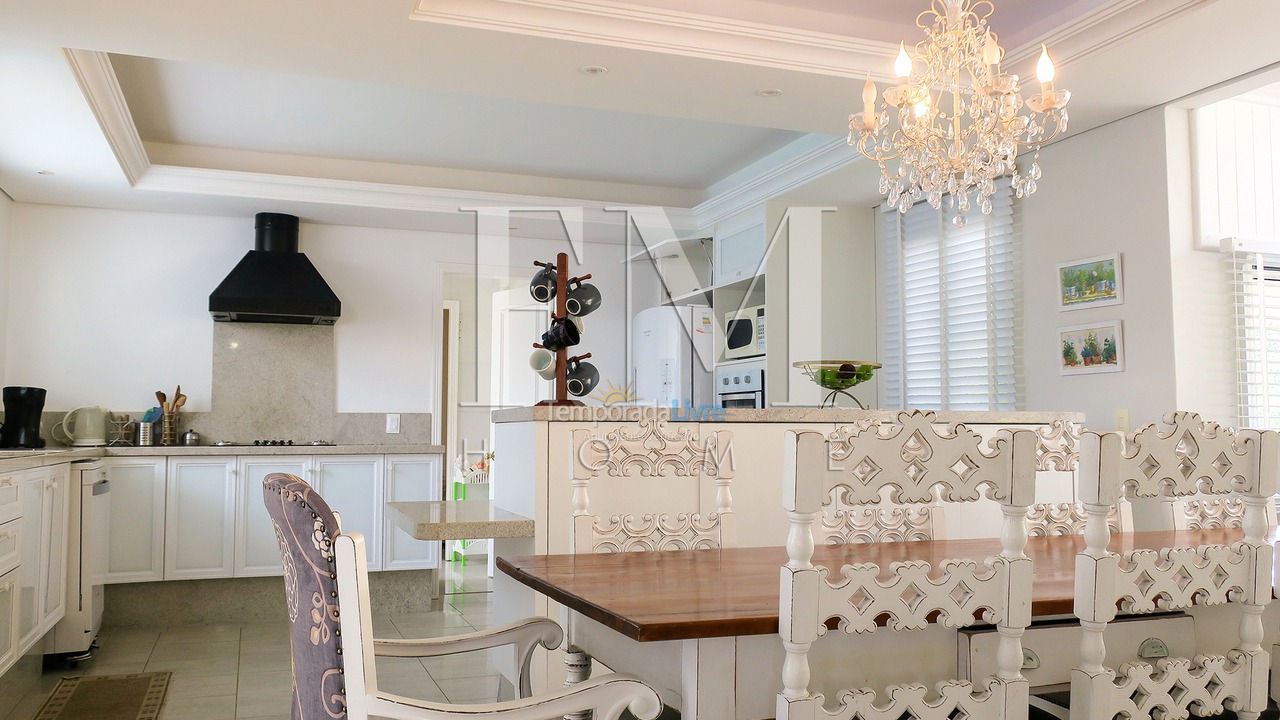 Casa para aluguel de temporada em Florianopolis (Jurerê Internacional)