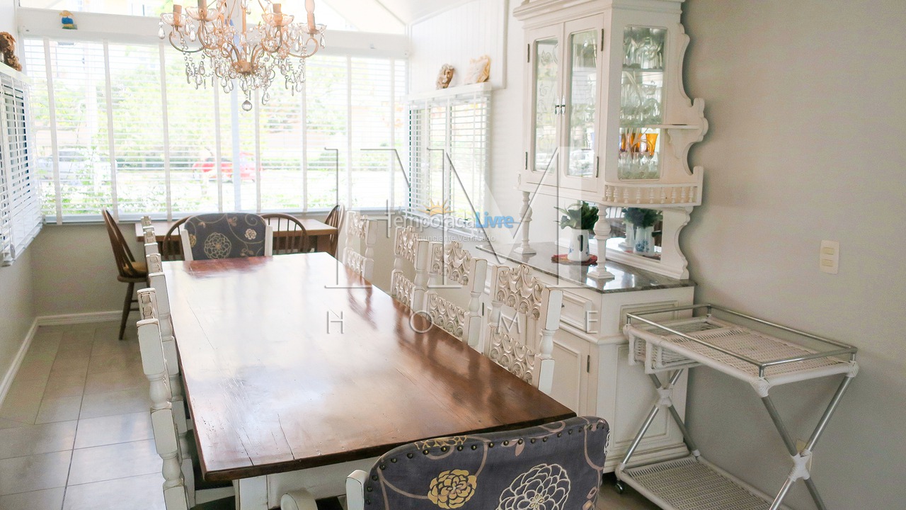 Casa para aluguel de temporada em Florianopolis (Jurerê Internacional)