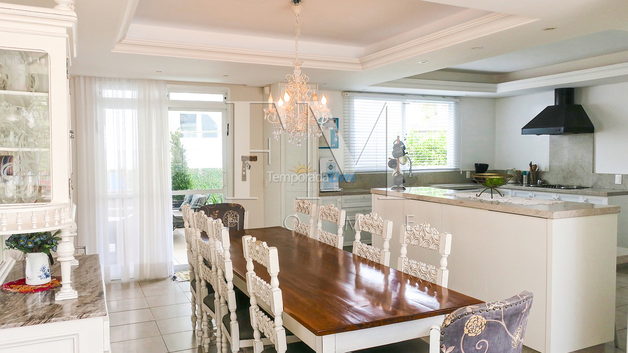 Casa para aluguel de temporada em Florianopolis (Jurerê Internacional)