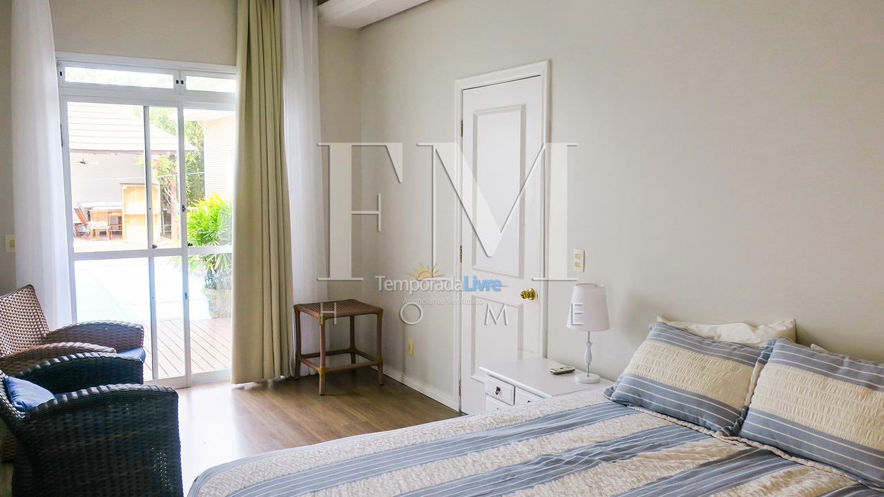 Casa para aluguel de temporada em Florianopolis (Jurerê Internacional)