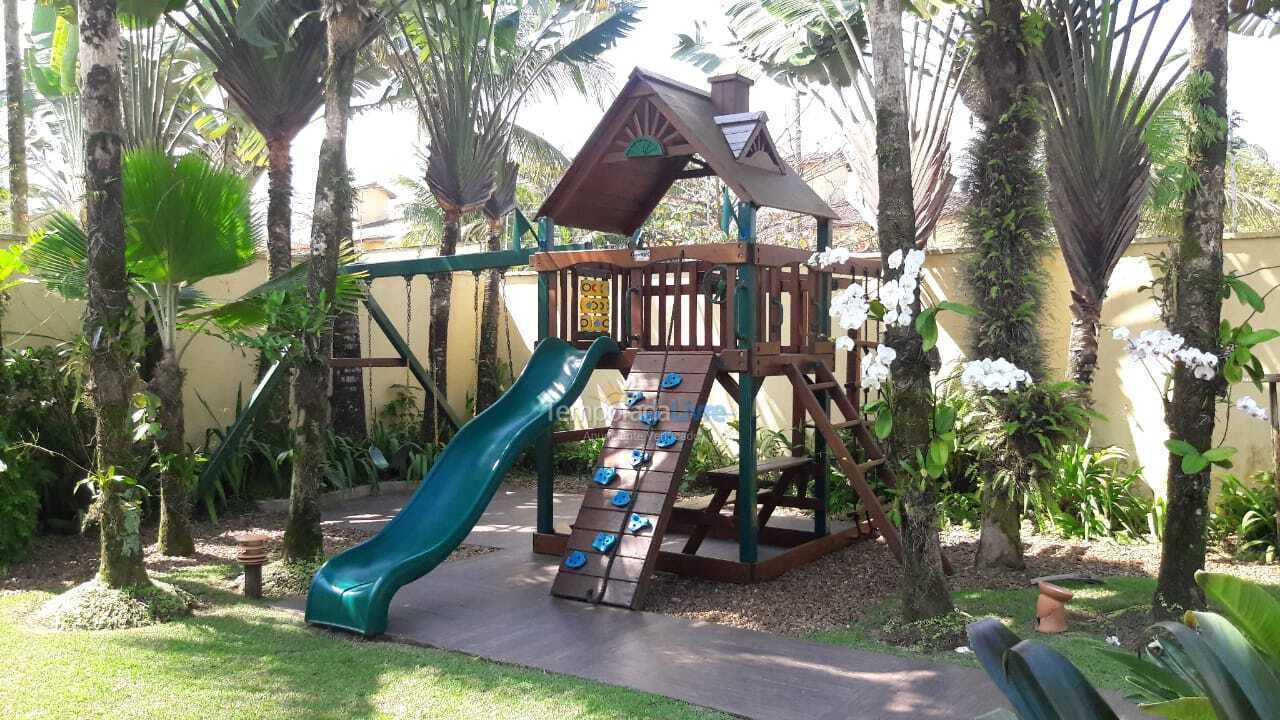 Casa para aluguel de temporada em São Sebastião (Praia da Baleia)