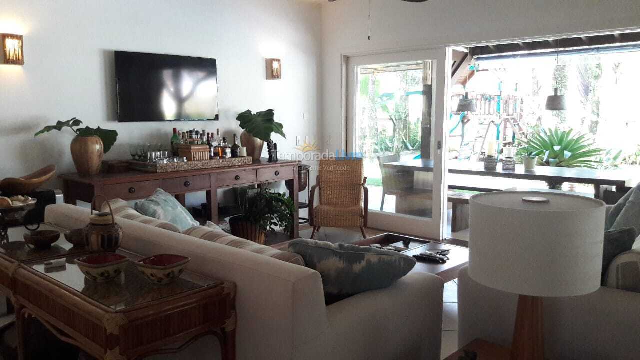 Casa para aluguel de temporada em São Sebastião (Praia da Baleia)