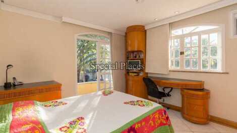 GARDEN MARAPENDI - 5 BEDROOM HOUSE FRONT BEACH ANNUAL / MONTHLY / SEASON