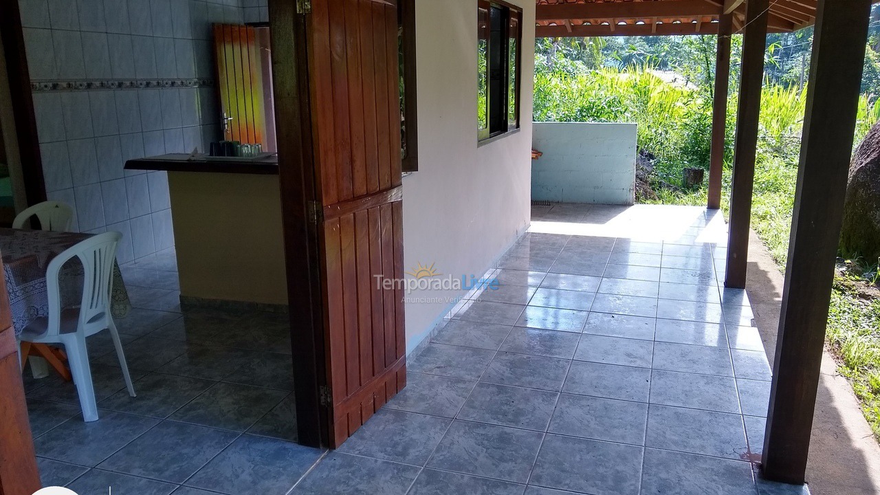 Casa para aluguel de temporada em Ubatuba (Ubatumirim)