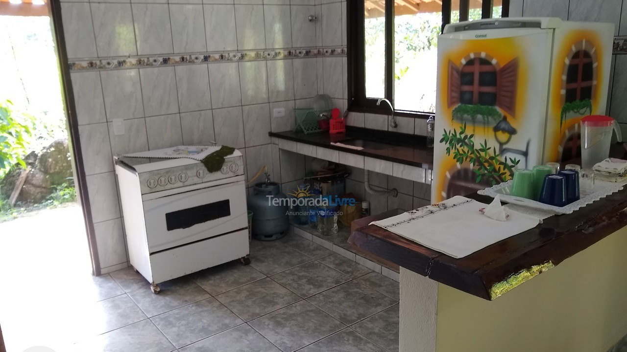 Casa para aluguel de temporada em Ubatuba (Ubatumirim)