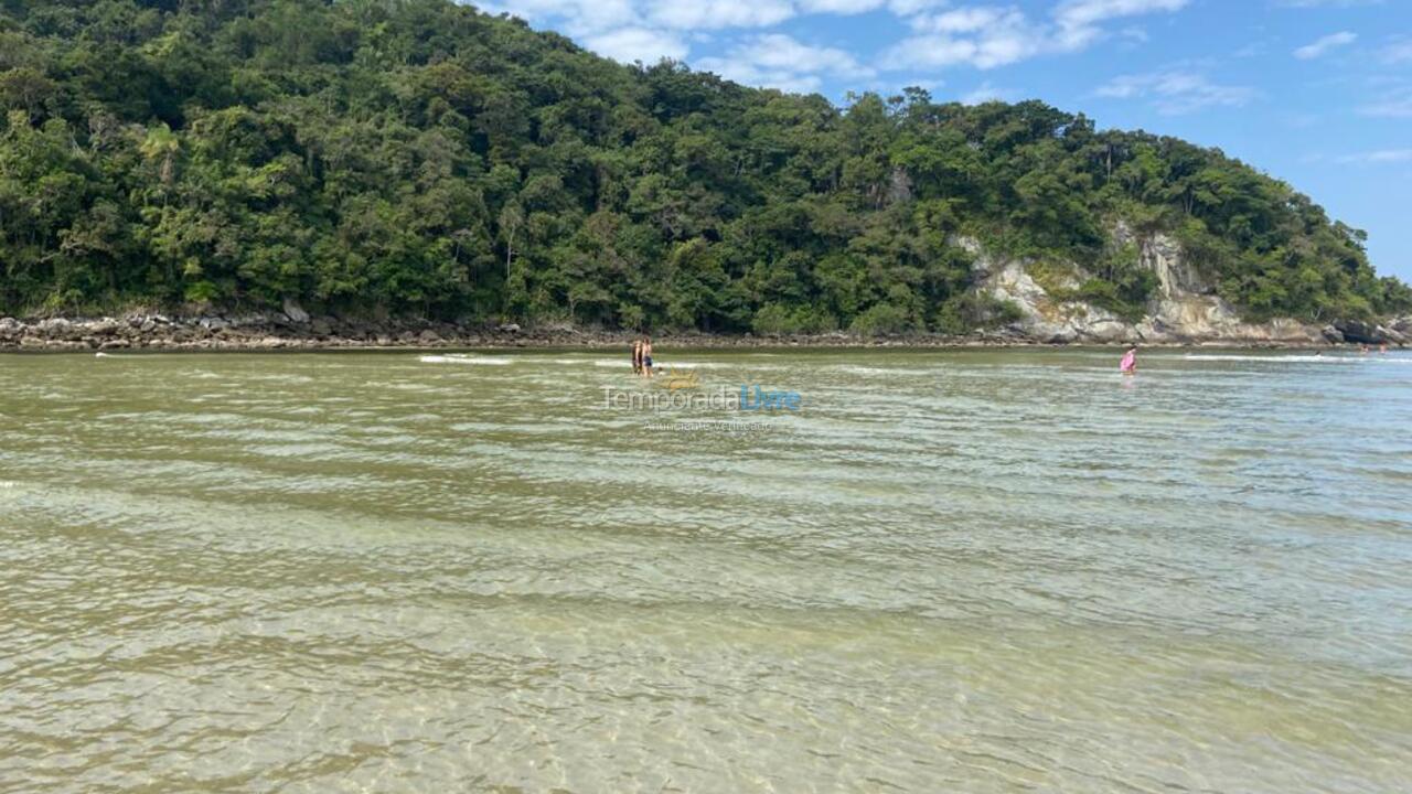 Casa para aluguel de temporada em Bertioga (Praia de Guaratuba)
