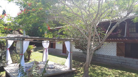 Beautiful house 5 bedrooms, 03 Bathrooms! Sleeps 13 people in beds