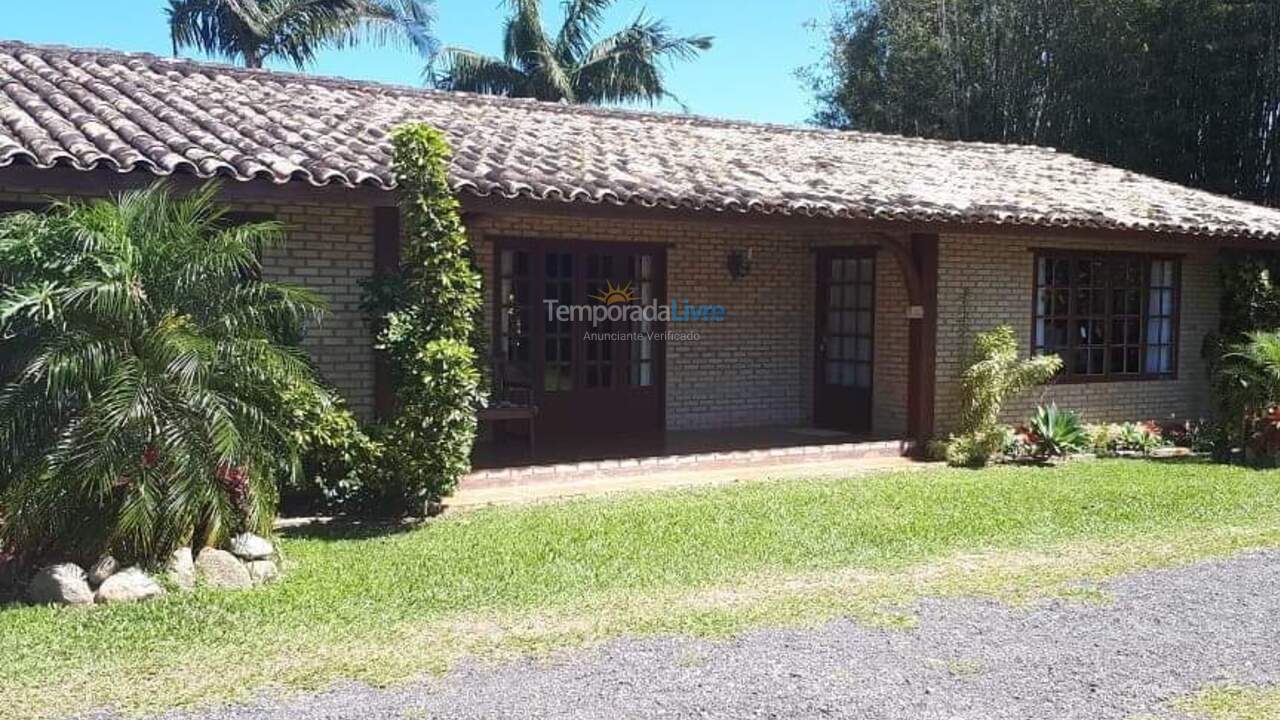 House for vacation rental in Imbituba (Praia do Rosa)