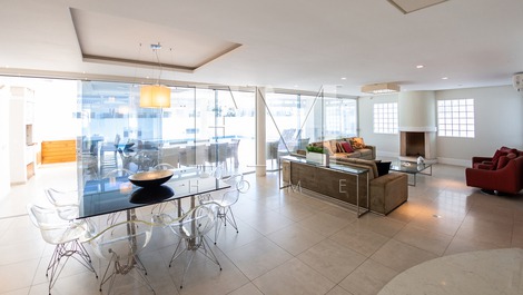 Casa cerca de la playa de Jurerê Internacional y Donna Jurerê