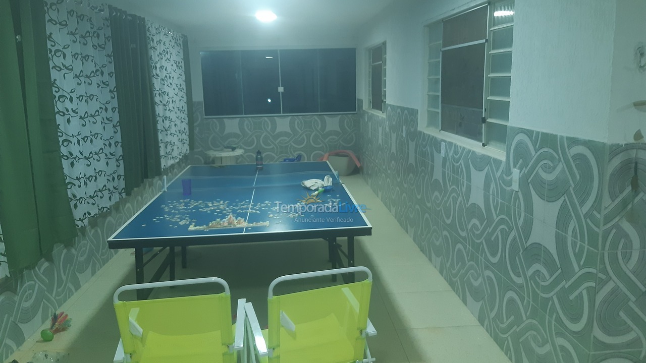 Granja para alquiler de vacaciones em Alexânia (Condomínio Portal do Lago)