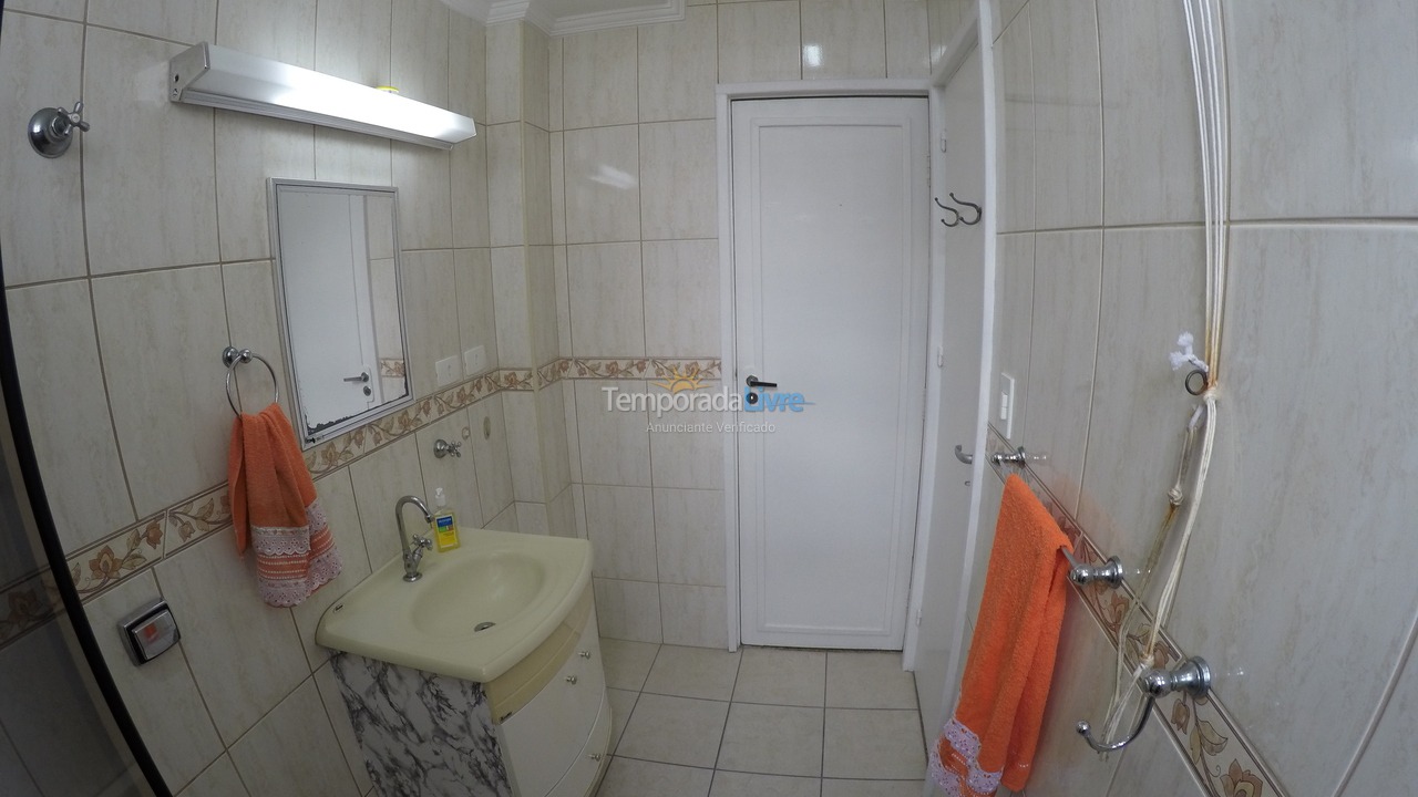 Apartamento para aluguel de temporada em Guarujá (Pitangueiras)