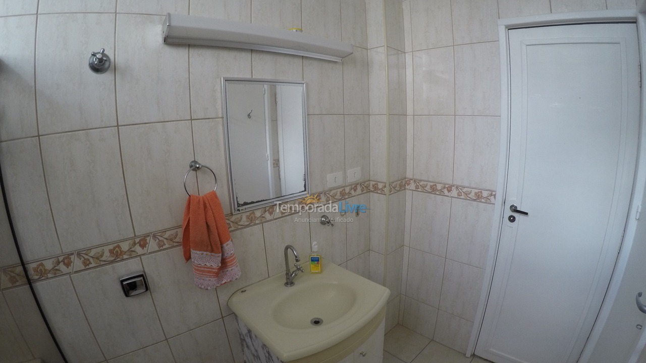 Apartamento para aluguel de temporada em Guarujá (Pitangueiras)