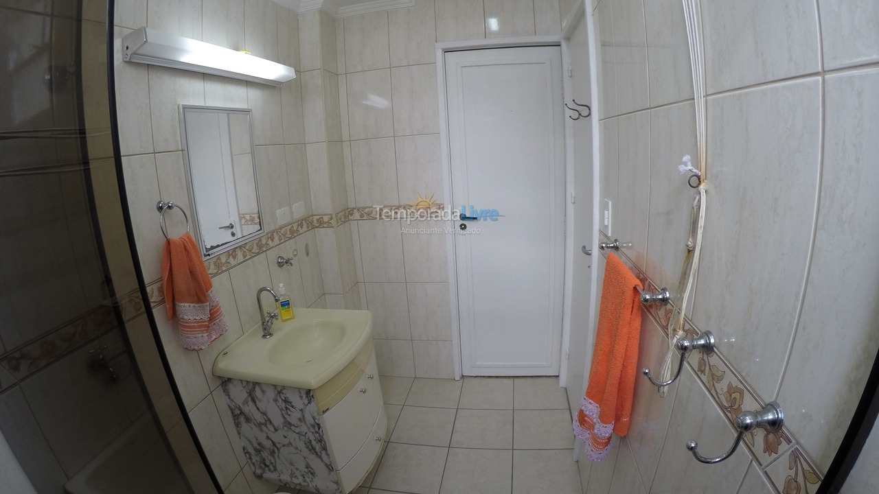 Apartamento para aluguel de temporada em Guarujá (Pitangueiras)