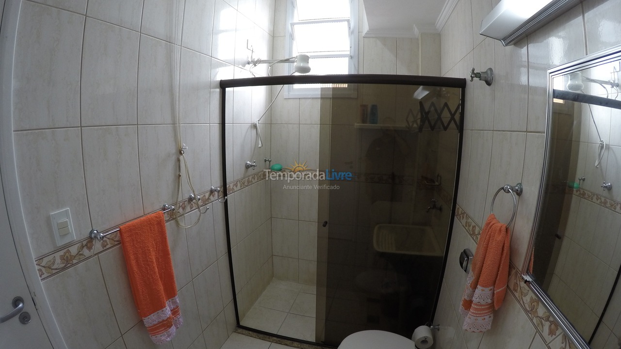 Apartamento para aluguel de temporada em Guarujá (Pitangueiras)