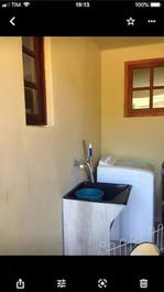 Casa de dos plantas en Cabeçudas / Praia Brava