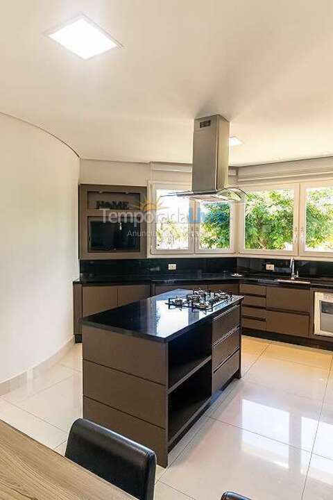 House for vacation rental in Florianopolis (Jurerê Internacional)