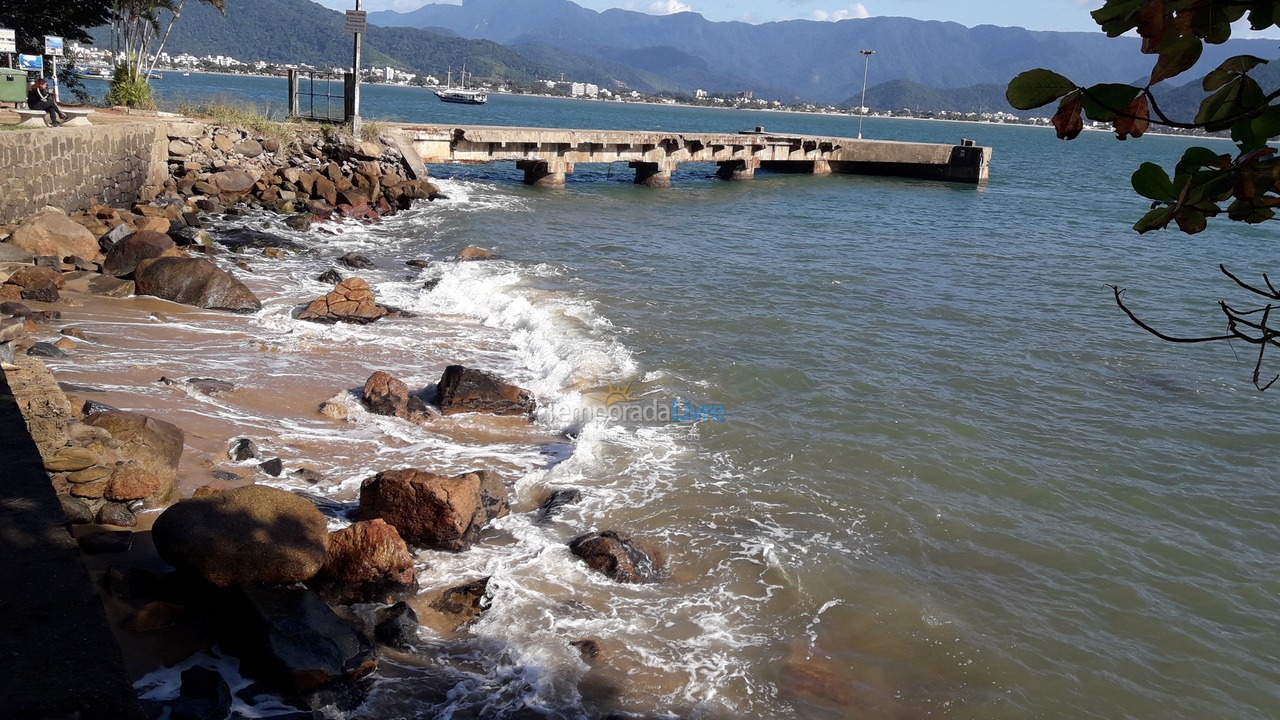 Apartamento para aluguel de temporada em Ubatuba (Itaguá)