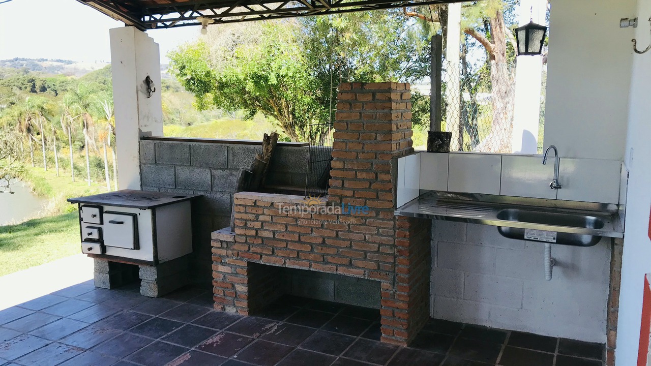 Granja para alquiler de vacaciones em Atibaia (Rio Abaixo)