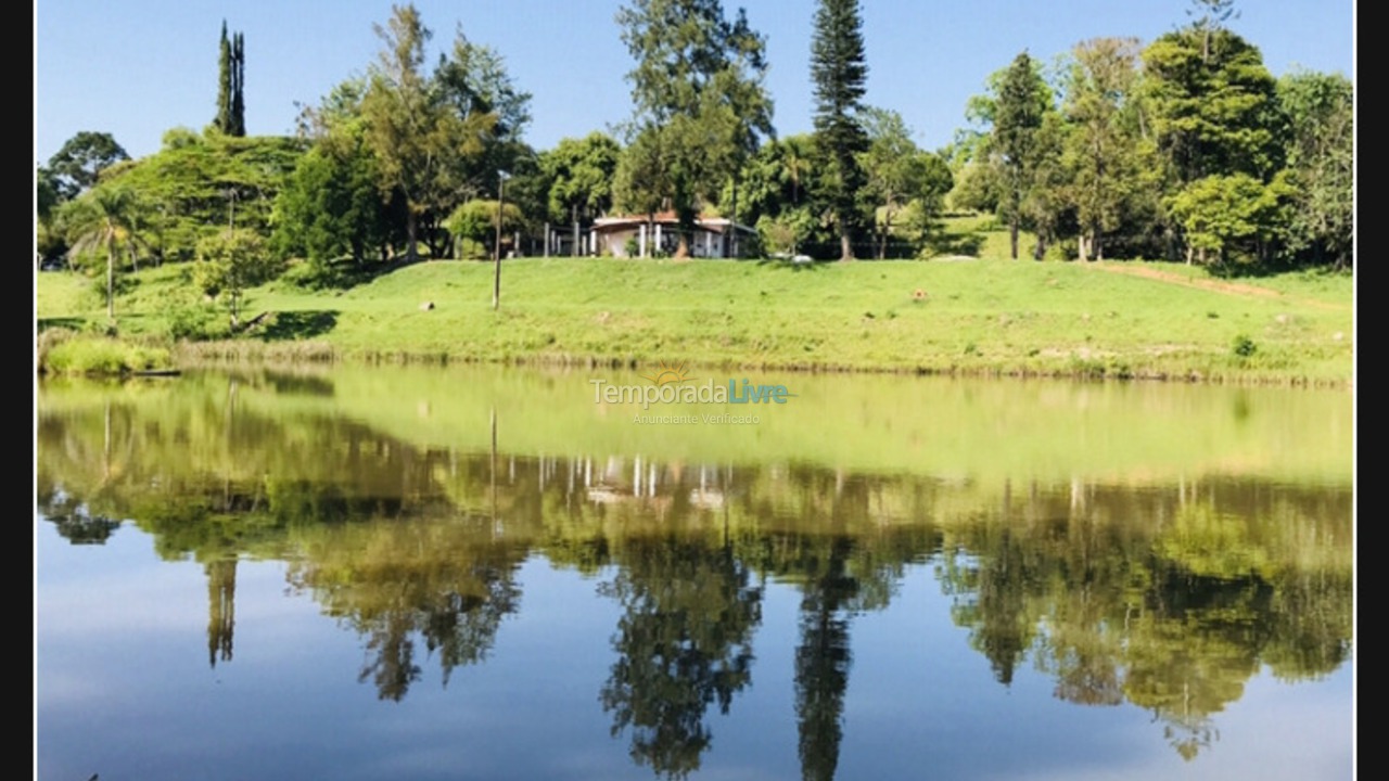 Granja para alquiler de vacaciones em Atibaia (Rio Abaixo)