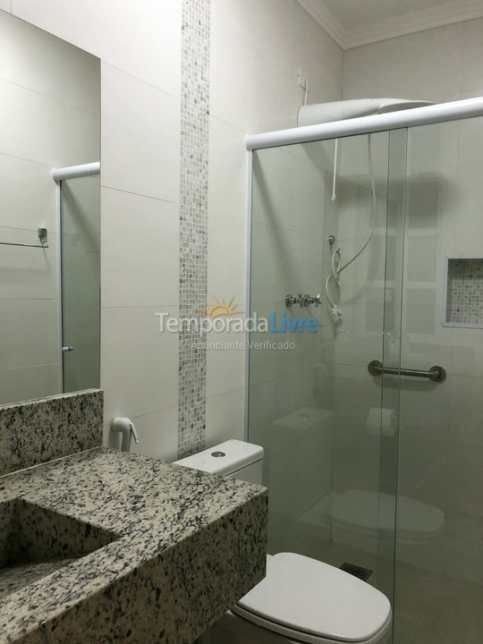Apartamento para alquiler de vacaciones em Guarujá (Pitangueiras)