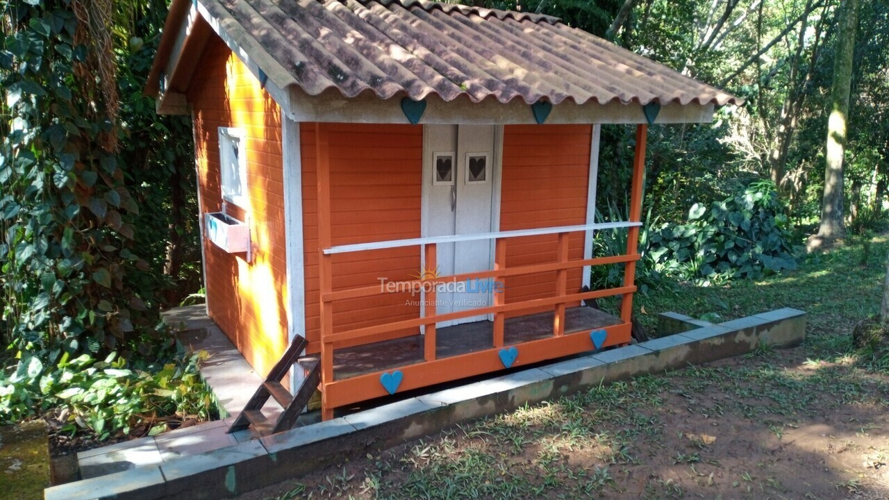 Granja para alquiler de vacaciones em Mairinque (Condomínio Porta do Sol)