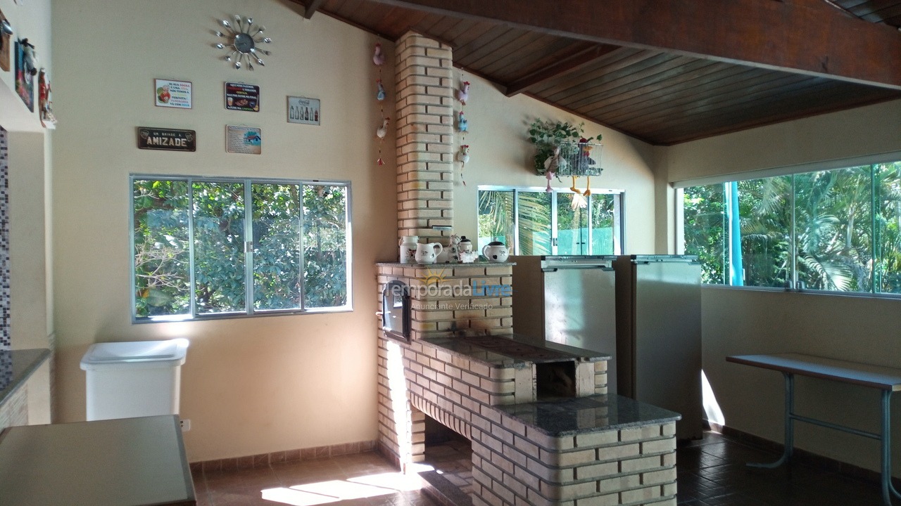 Granja para alquiler de vacaciones em Mairinque (Condomínio Porta do Sol)