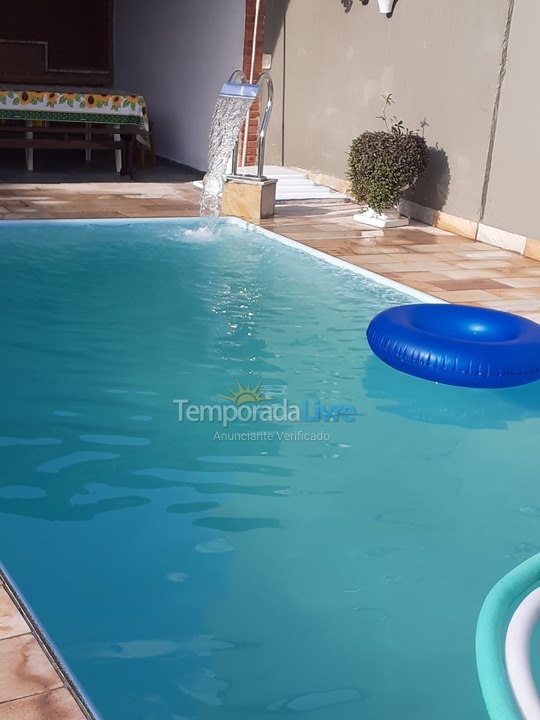 Casa para alquiler de vacaciones em Bertioga (Condominio Morada da Praia)
