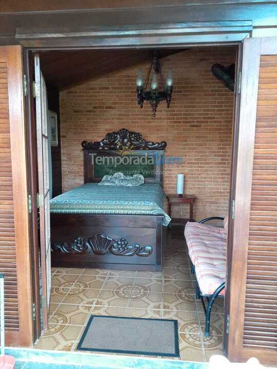 Casa para alquiler de vacaciones em Bertioga (Condominio Morada da Praia)